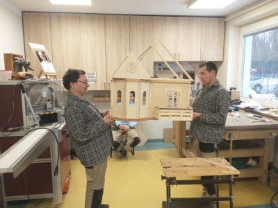 Pracownia stolarska 16