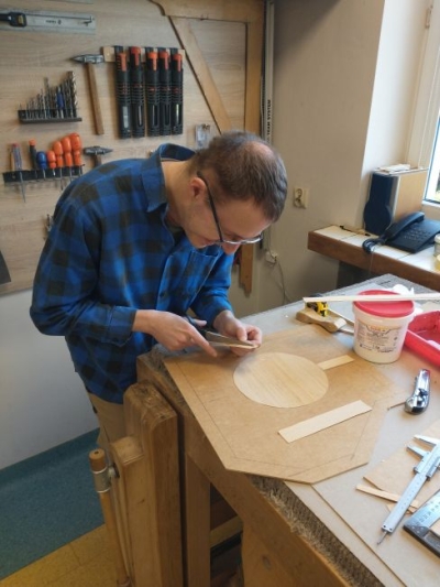 Pracownia stolarska 24